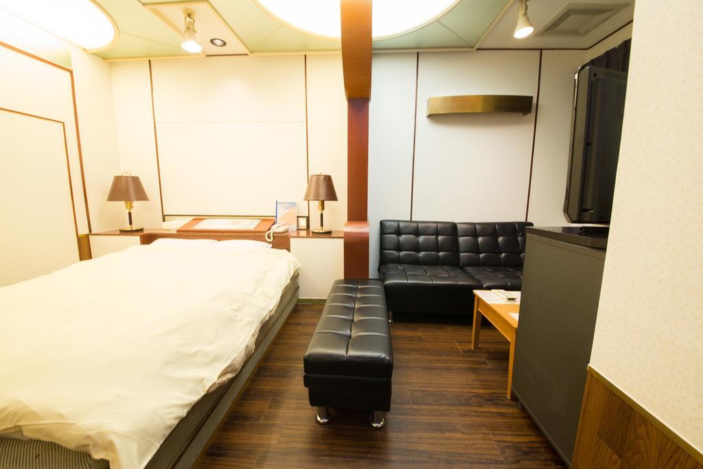Hotel Candy Hall (Adults Only) Osaka Exterior foto