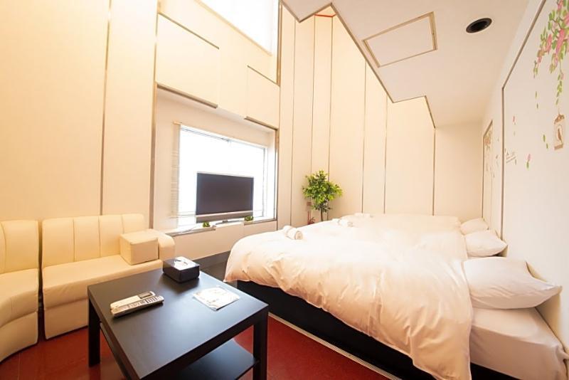 Hotel Candy Hall (Adults Only) Osaka Exterior foto